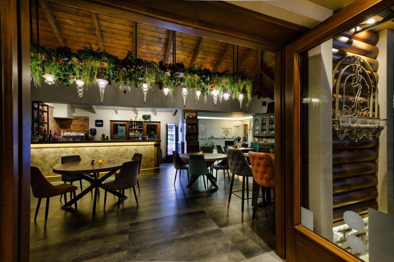Albero Hotel Perama  Luaran gambar