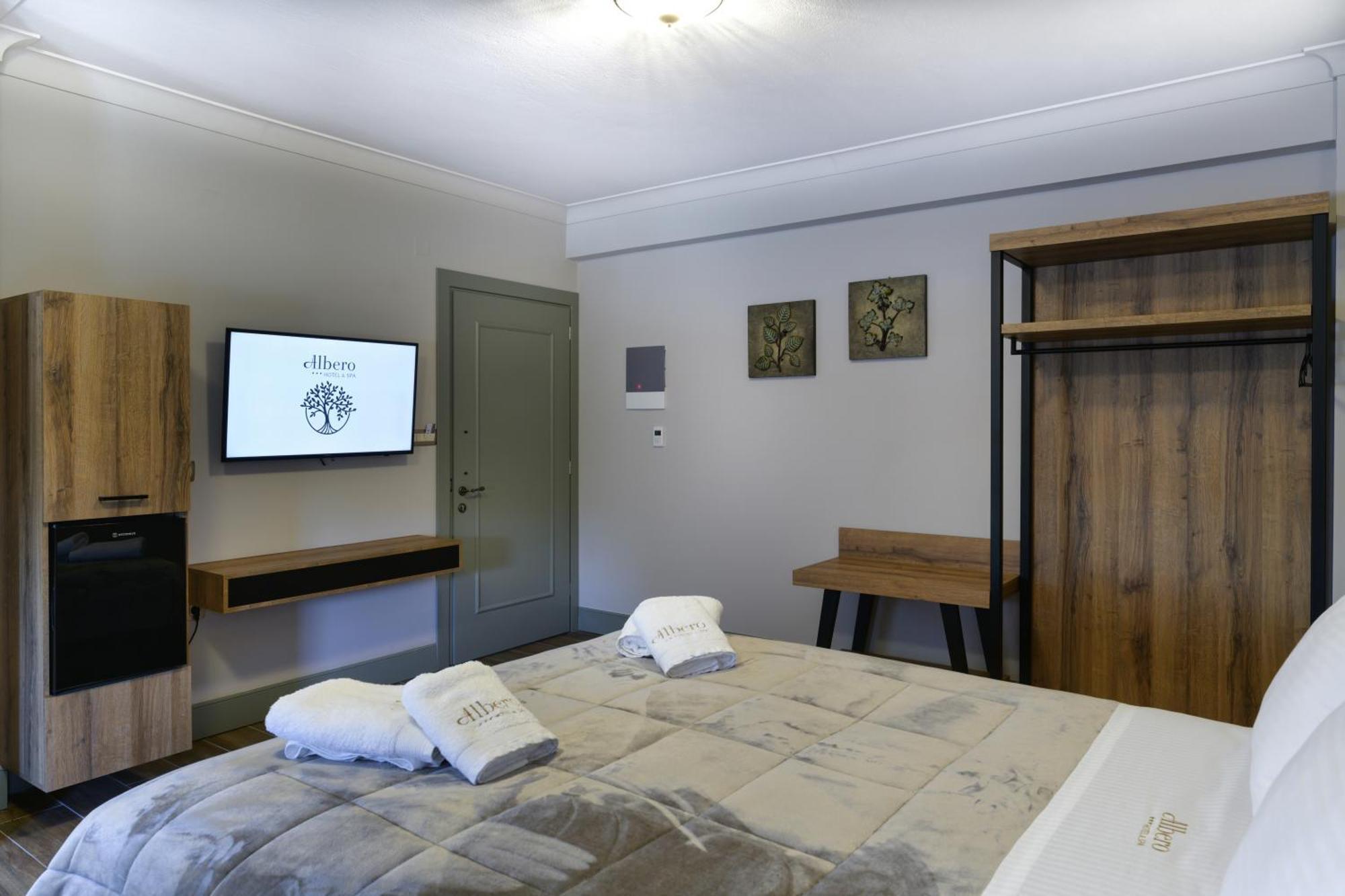 Albero Hotel Perama  Luaran gambar